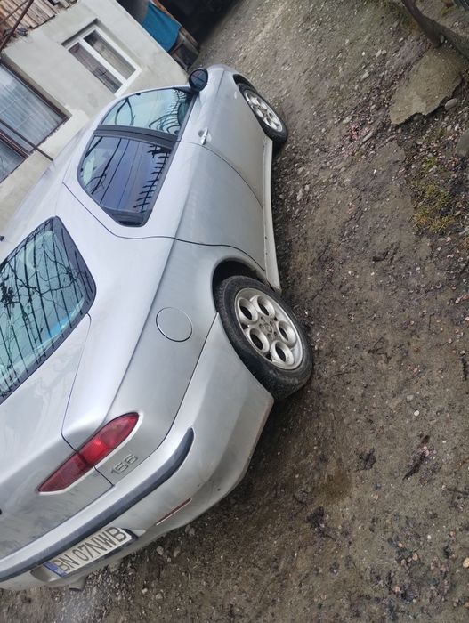 Alfa Romeo  masina merge bine