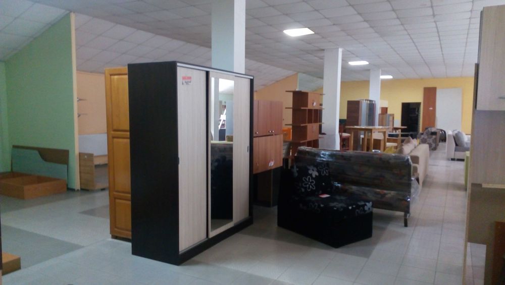 Складови помещение  Шоурум под наем .