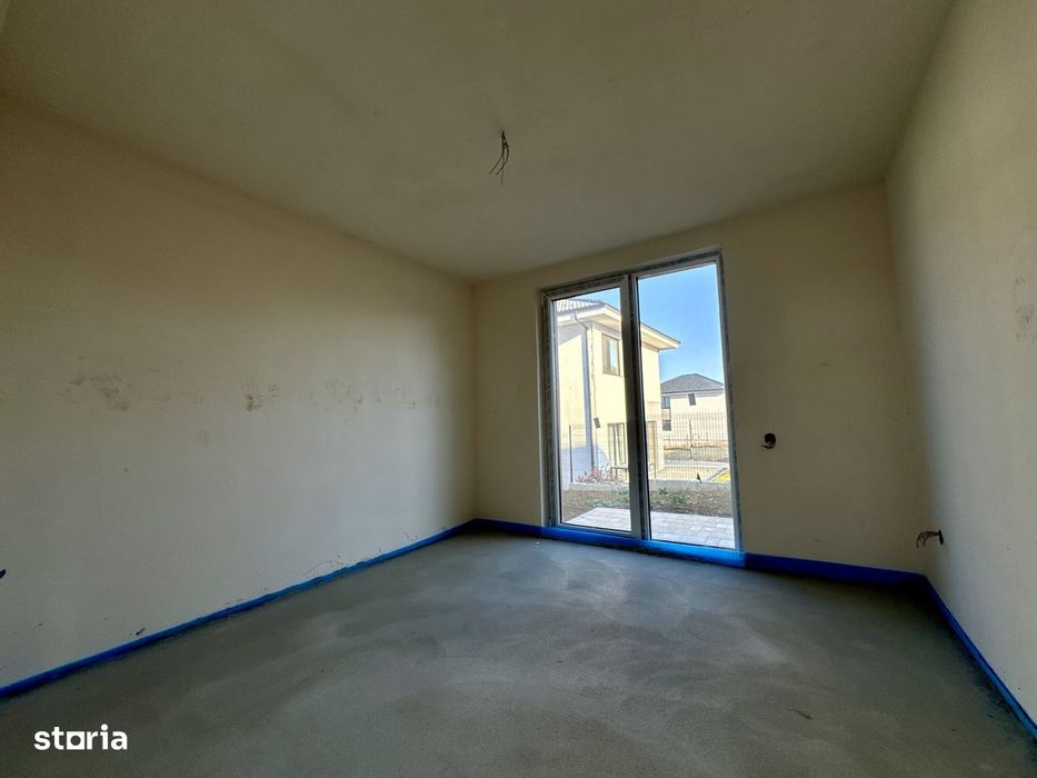 Casa cu garaj, 130 mp, 400 mp teren, CF disponibil, Chinteni