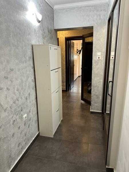 Дава се под наем Многостаен апартамент в Бургас, Лазур - 120 кв.м за 816 € - Снимка #4