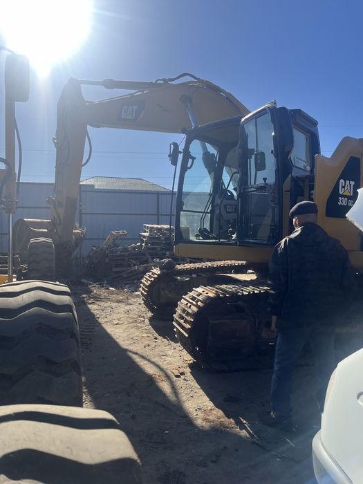 Экскаватор CAT 330 в аренду | Услуги экскаватора