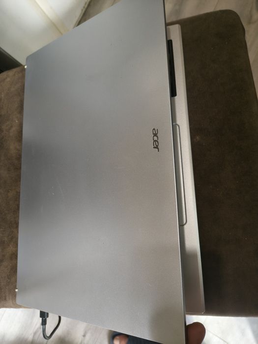 Чисто нов Acer Aspire Go 15 (AG15-32P) – Intel Core 3 / 16GB RAM / Win 11 / Като нов!