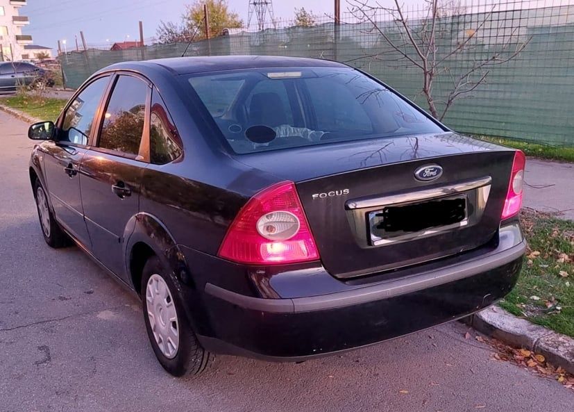 Ford Focus 2007, 1.6 benzina