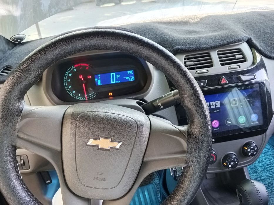 собалт срочни сотилади