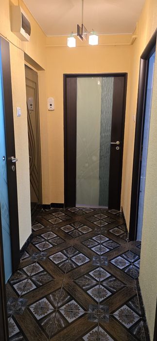 Imchiriez apartament 3 camere
