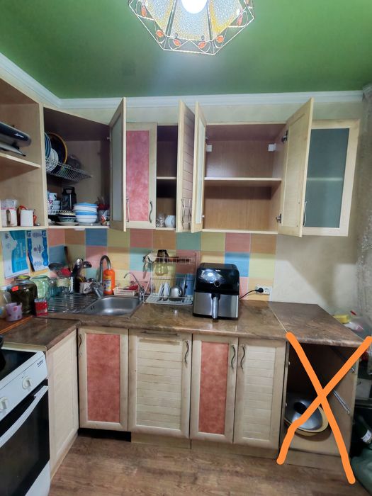 Кухонный гарнитур со столом