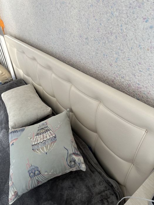 Продам кровать в хорошем состоянии