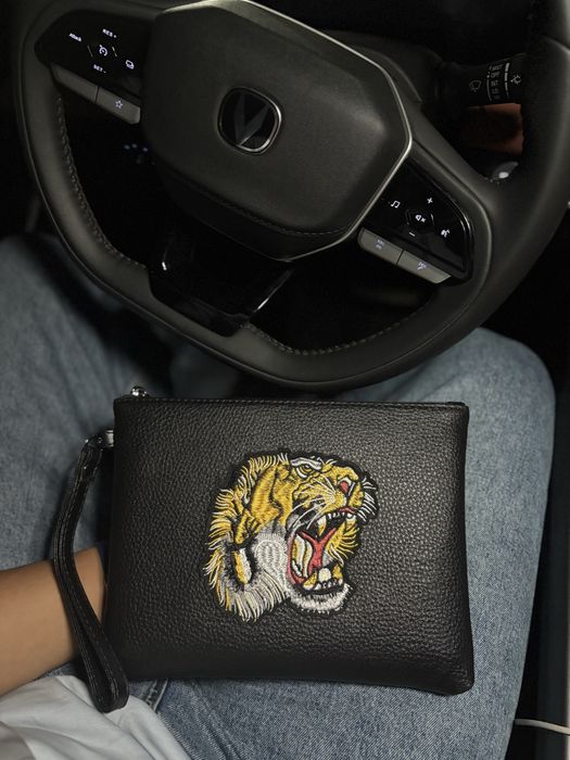 Продаю сумку клатч