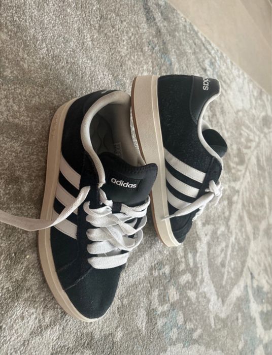 Adidas grand base