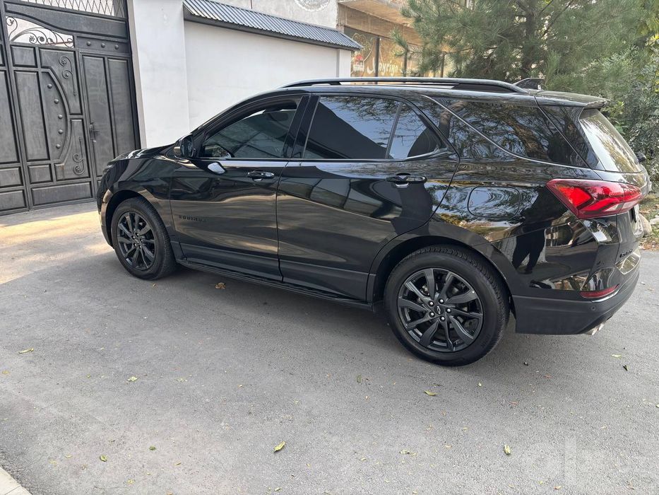 Автомобиль Экюнокс