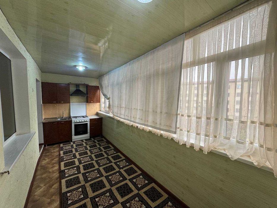 ПРОДАЁТСЯ 2х комнатная квартира в кирпичном доме в центре города