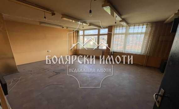 Продава се Офис в Велико Търново, Център - 433 кв.м за 539 €/кв.м - Снимка #8