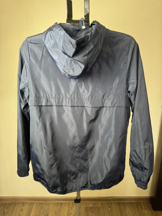 Ветровка размер 46