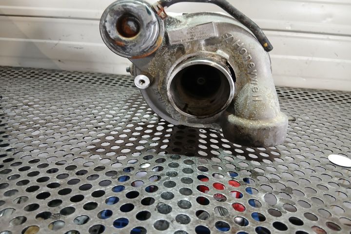 Turbosuflanta SH01-13700 SH01-13700 Mazda CX-5 prima generatie (KE)