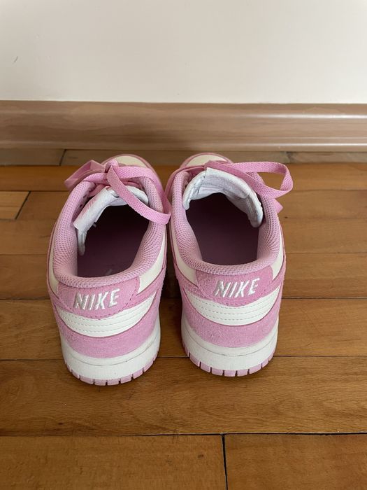 Розови кецове NIKE WMNS DUNK LOW