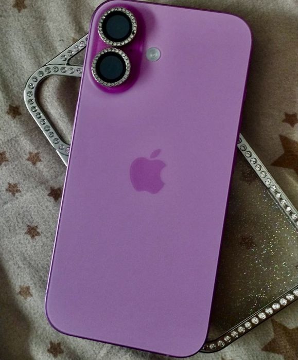 Iphone 16 pink 128 gb