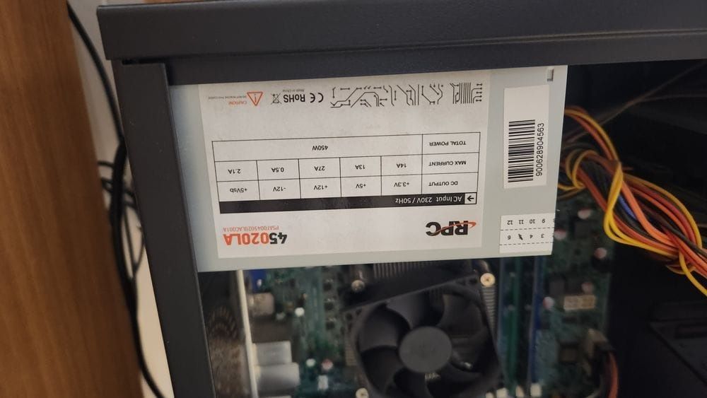 Vand calculator in stare perfecta de functionare