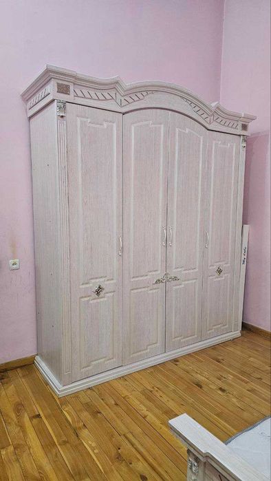 Спальный мебель в комплекте