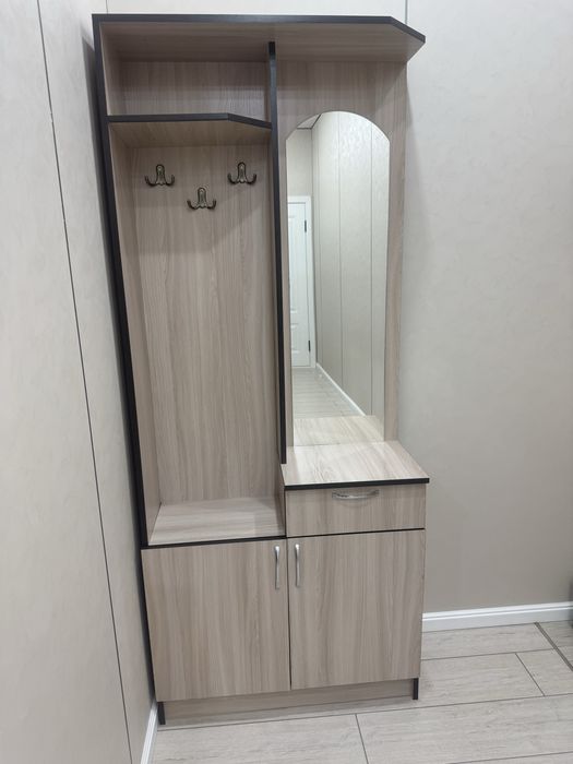Продам мебель шкафы, столы