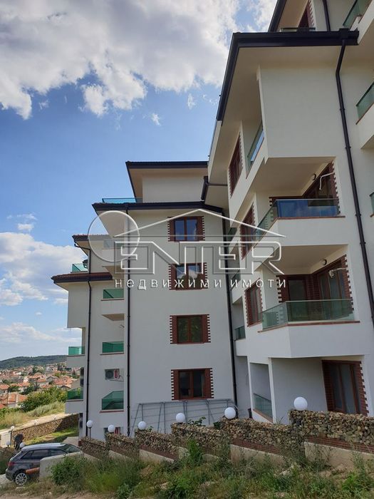 Продава се Двустаен апартамент в Варна, Виница - 69 кв.м за 1754 €/кв.м - Снимка #2