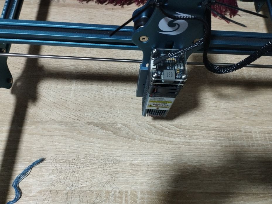 Lazir aparat sotiladi yangi