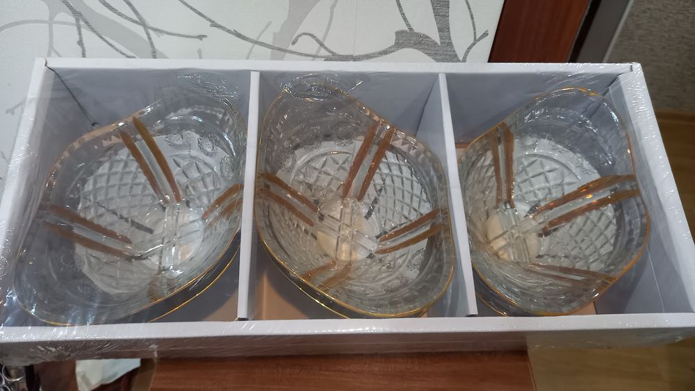 Продам набор салатниц