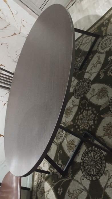 Продается Стол обеденный