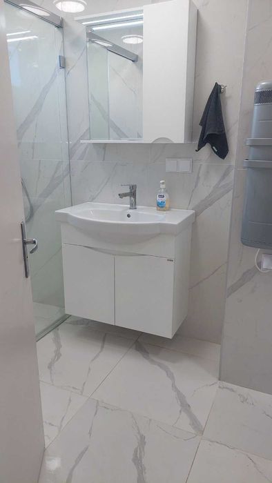 Дава се под наем Тристаен апартамент в Варна, Център - 92 кв.м за 650 € - Снимка #9