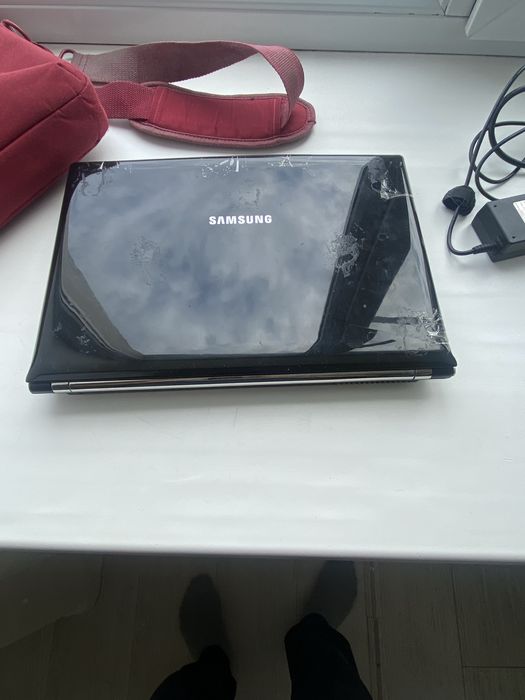 Продам Ноутбук SAMSUNG