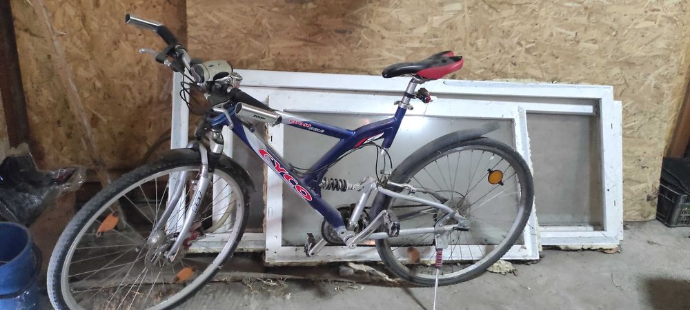 Vand bicicleta Shimano cu cadru de aluminiu