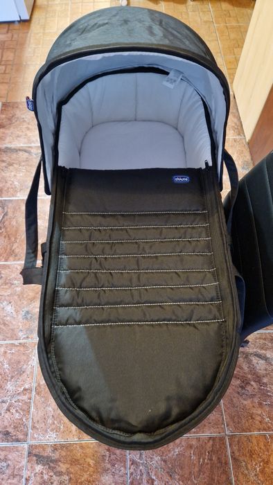 Vând landou Chicco semigrid, stare perfecta, compatibil Goody/WE