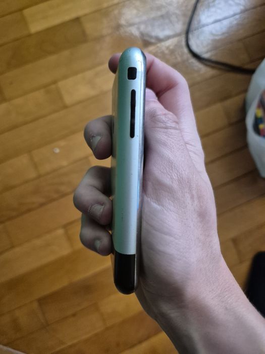 Iphone 2g, first iPhone, Първи айфон.