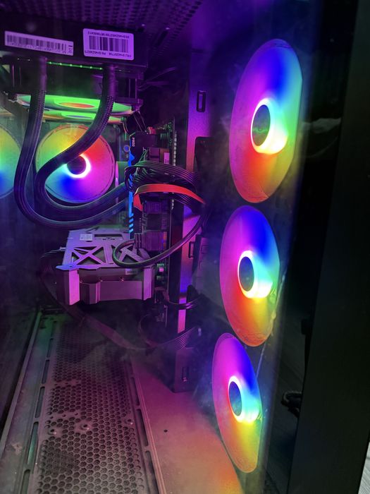 Продаётся мощный игровой ПК + монитор 180 Гц