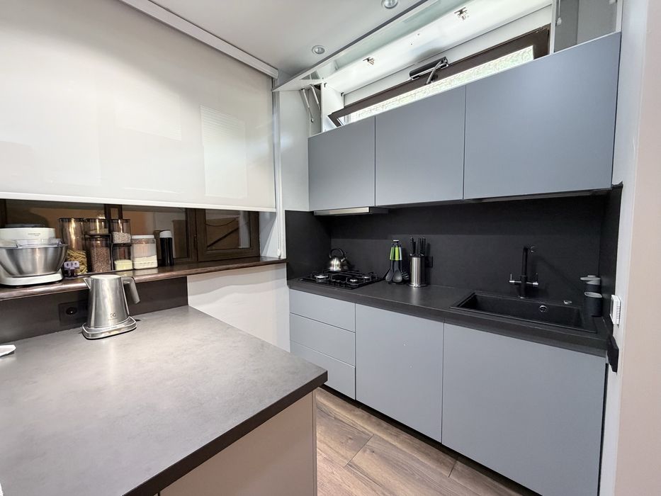 4-комн. квартира, 104 м², 1/5 эт. — Коратош
