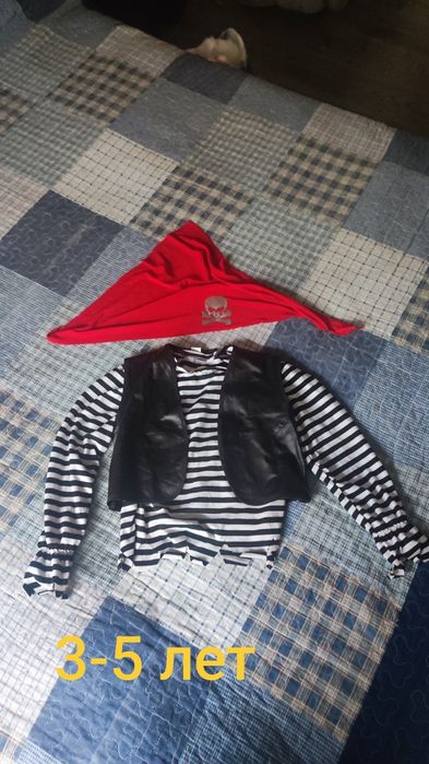 Продам детские костюмы