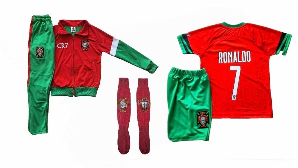 NEW Ronaldo 7 2026 Реал Мадрид Детски сет комплект с екип + чорапи CR7