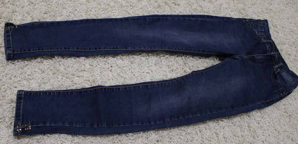 Джинсы подростковые на девочку