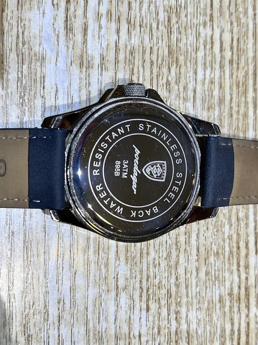 Часы повседеюневный