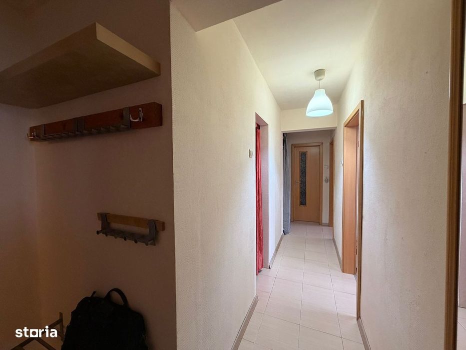 Inchiriez apartament 3 camere Centru Civic -Gara