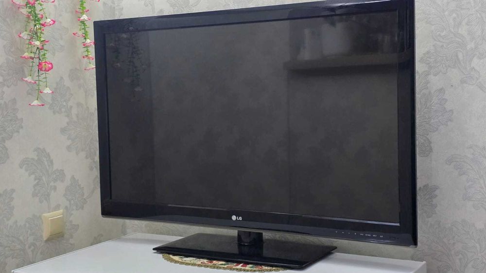 Телевизор LG, срочно, торг