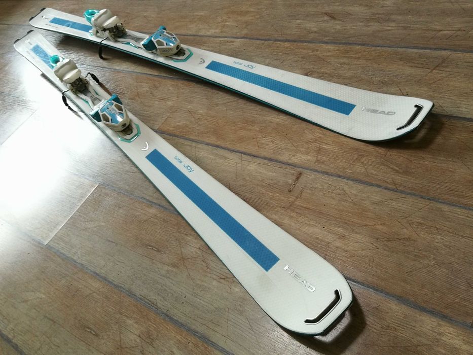 Schiuri ski schi clapari casti diferite marimi Stare IMPECABILA Ca NOI