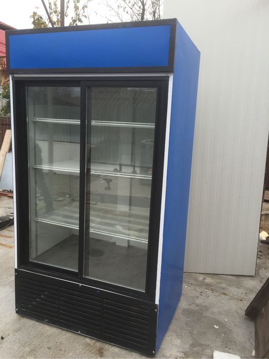 Vitrina frigorifica dubla pentru sucuri