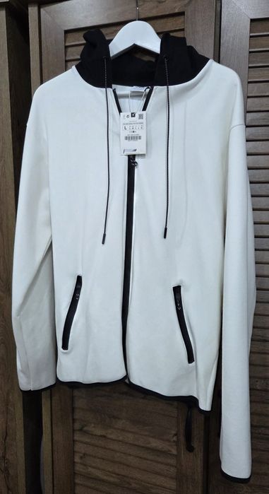 Hanorac Zara/Nu Nike, Adidas, Under Armour, New balance, Puma