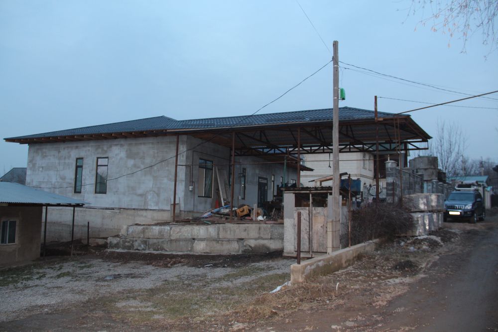 Дом с высокими потолками (4 метра)