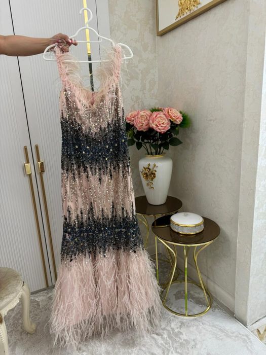 Вечерние платья