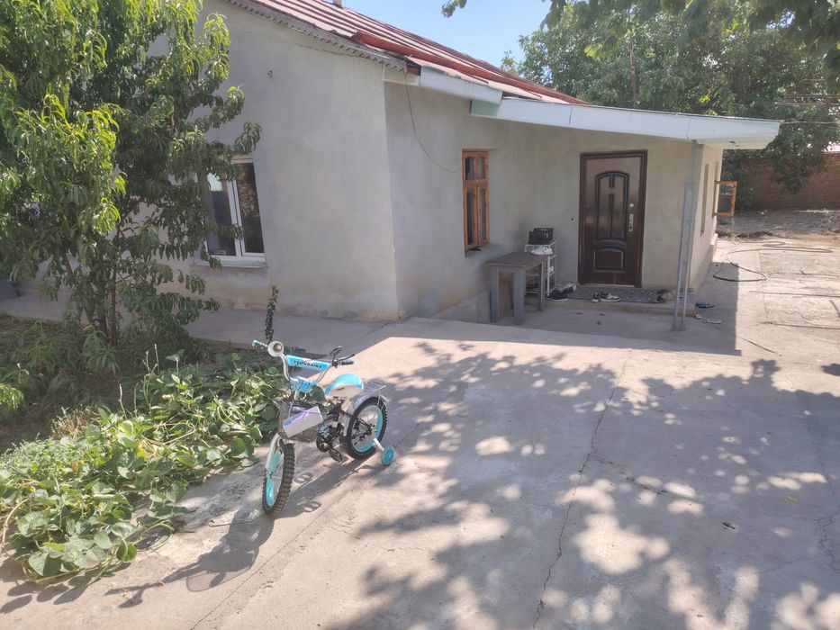 Срочно сотилади, отопление газ свет сув вайфай бор