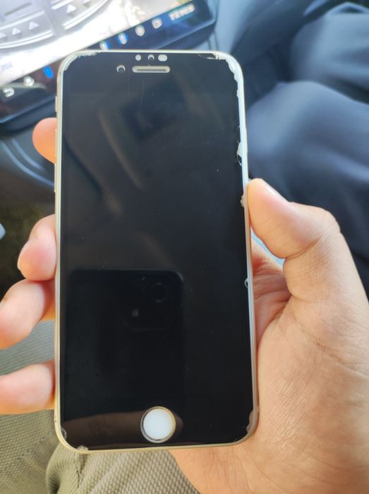 Iphone 6 s. Holati zo'r. Xotira 128 gb. Rangi gold. Ёмкисть: 87%