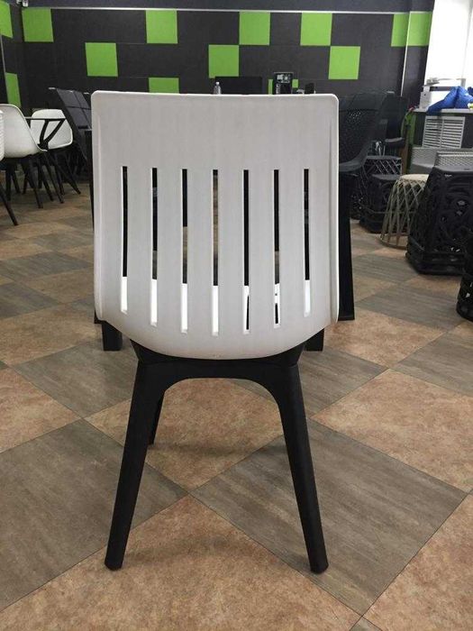 Стул пластиковый "Лайн"