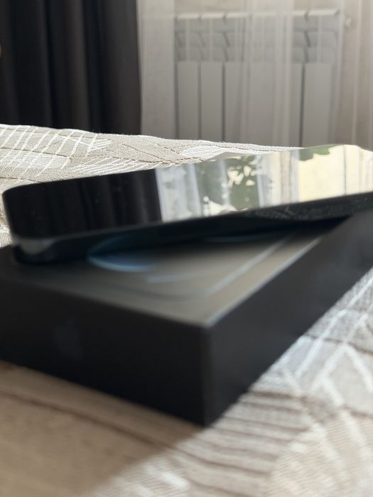 Iphone 12 pro 256 память в отличном состояний
