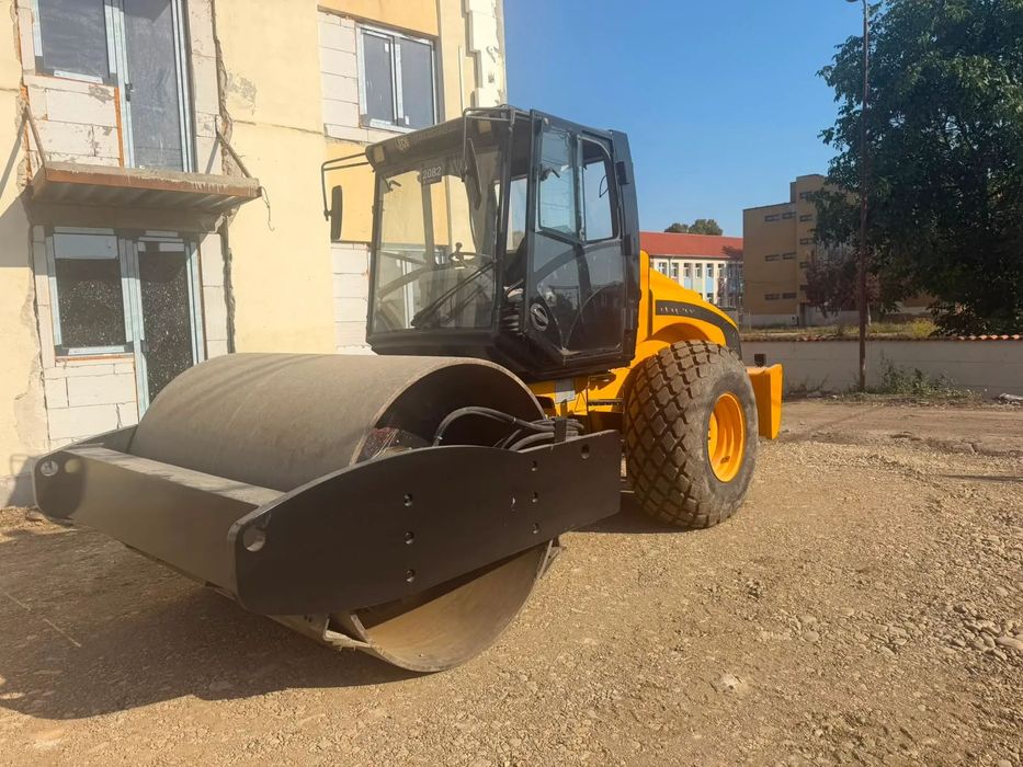 JCB Vibromax VM 166 Cilindru compactor